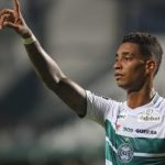 Alef Manga, agora ex-jogador do Coxa