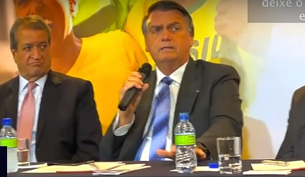 Bolsonaro na sede do PL com o presidente Valdemar Costa Neto (Foto: reprodução)